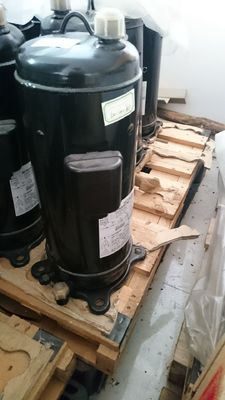 มัลติไลน์ ฮิตาชิ ไฮเซนส์ คอมเพรสเซอร์ 500DHM-80D1 ใช้สำหรับโรงพยาบาล โรงงาน โรงเรียน เครื่องปรับอากาศส่วนกลาง