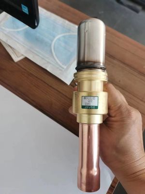 อุปกรณ์เสริมเครื่องทำน้ำเย็น Hitachi วาล์วขยายอิเล็กทรอนิกส์ G7C03588A